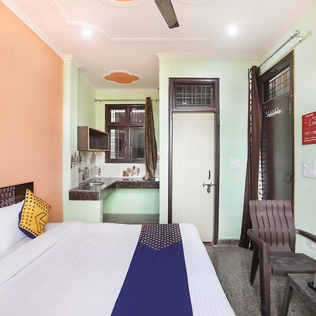 Spot On Main View Guest House Near Leisure Valley Park Gurgaon Esterno foto