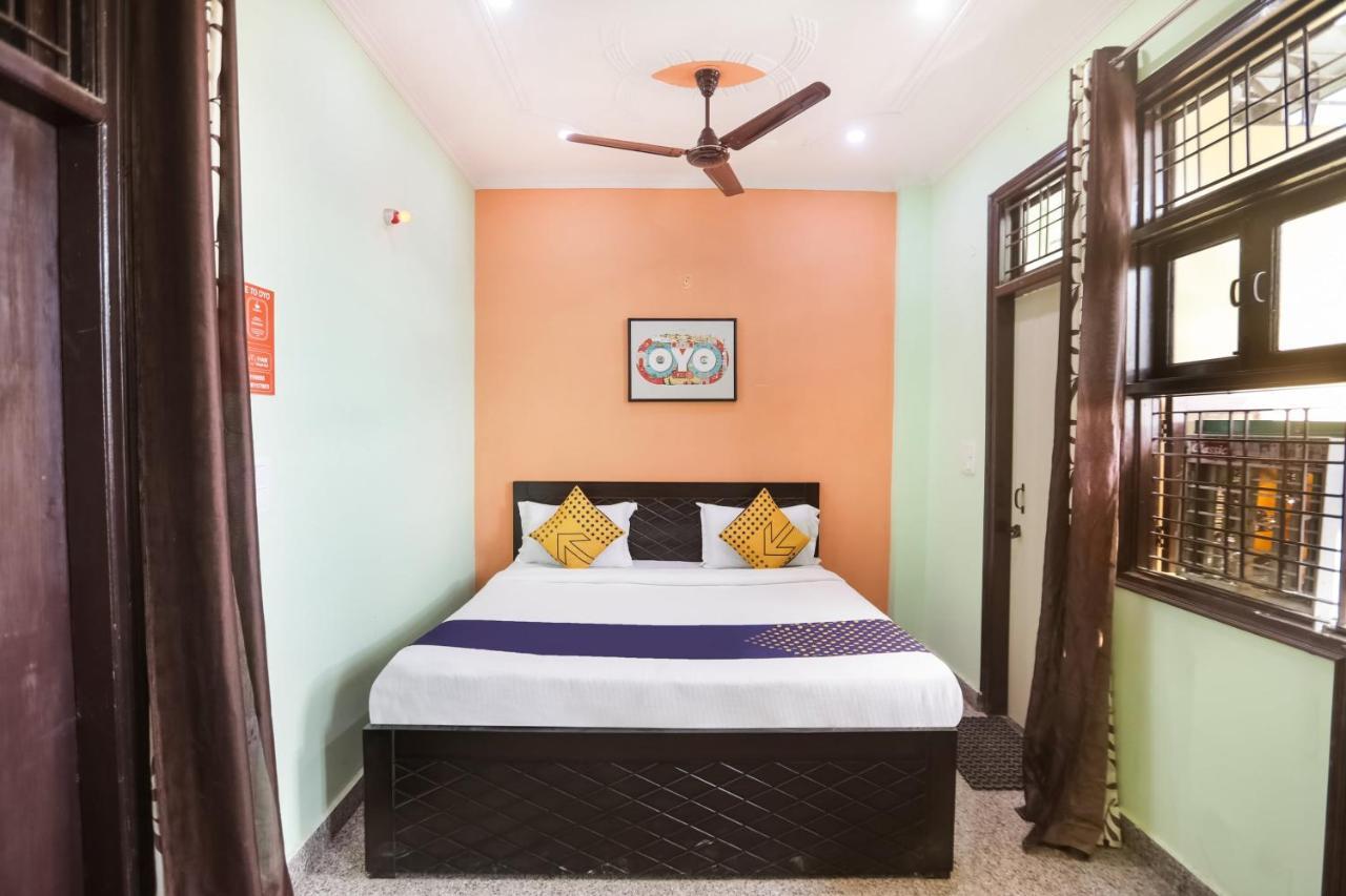 Spot On Main View Guest House Near Leisure Valley Park Gurgaon Esterno foto