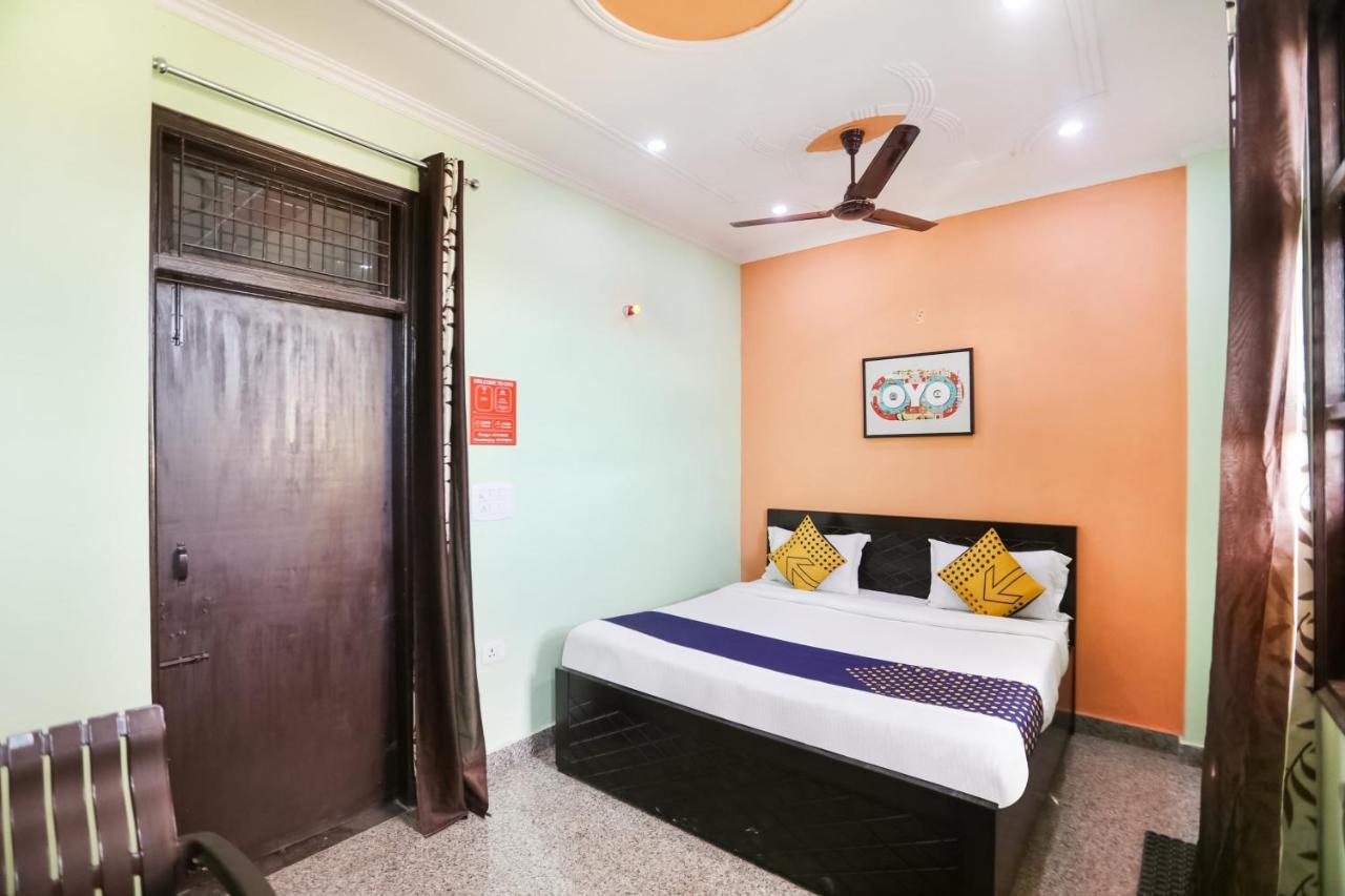 Spot On Main View Guest House Near Leisure Valley Park Gurgaon Esterno foto