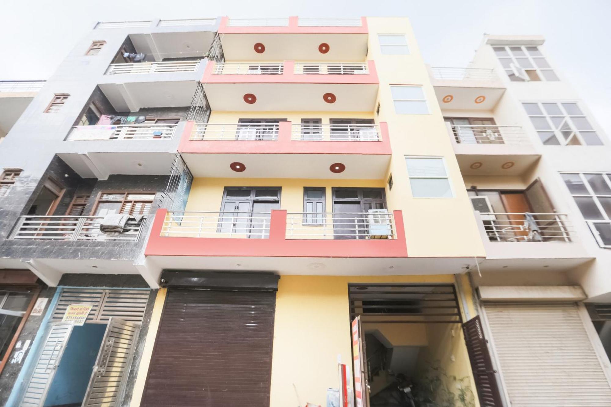 Spot On Main View Guest House Near Leisure Valley Park Gurgaon Esterno foto