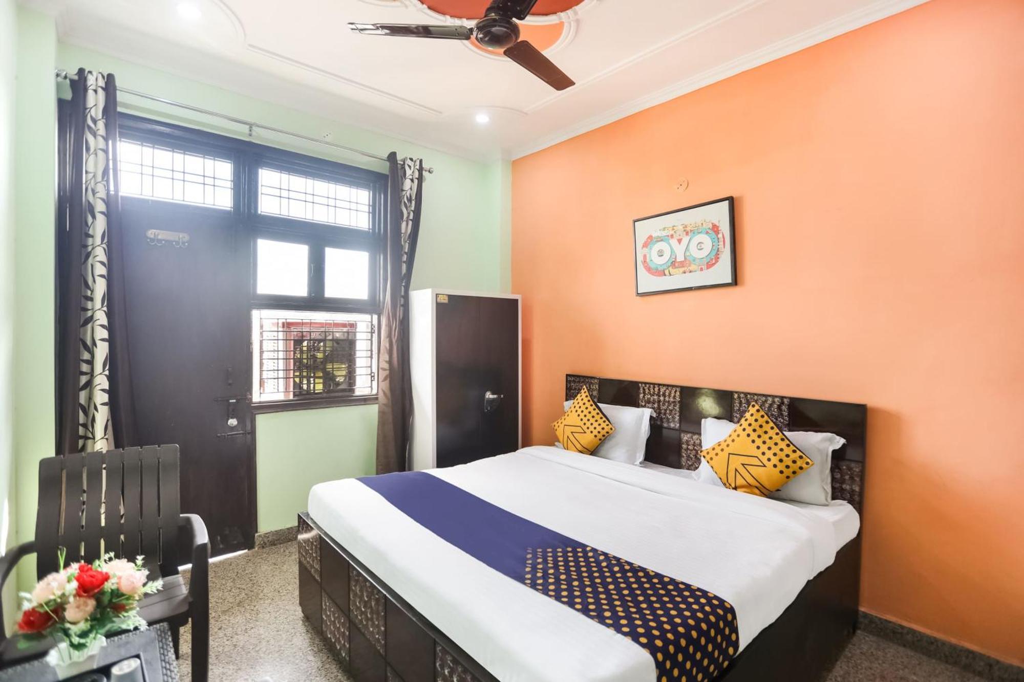 Spot On Main View Guest House Near Leisure Valley Park Gurgaon Esterno foto